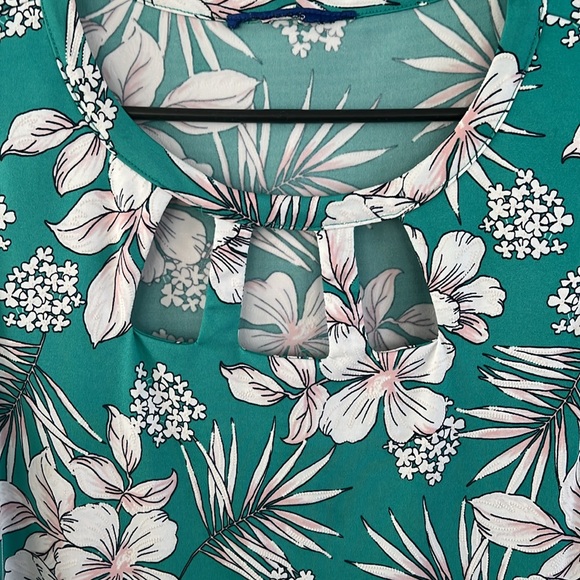 Beach Dress - Emerald Green and Pink/White - Picture 2 of 4